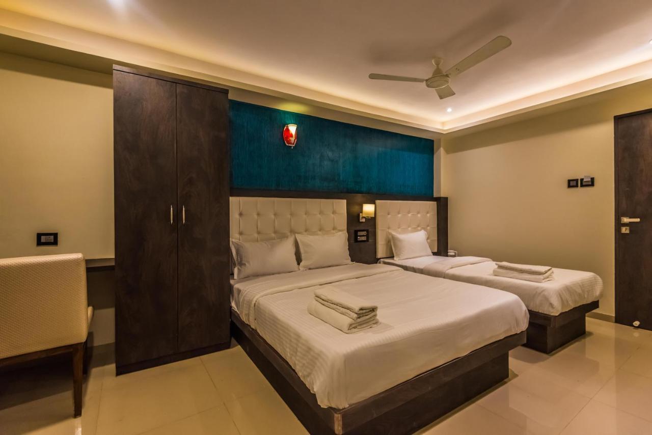 Atlas Grand Bombay